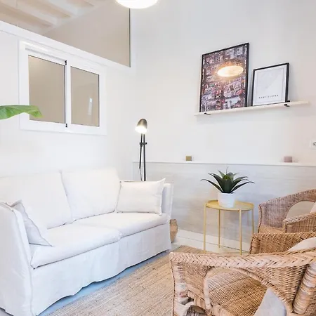 Apartment Terrace, Sun And Local Lifestyle In Gracia *